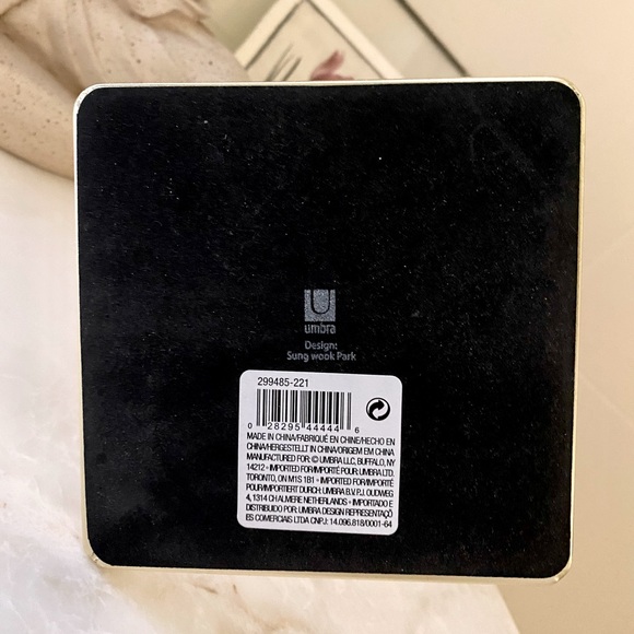 Umbra jewelry tree 🌈 - Picture 3 of 4